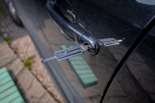 Serrurier automobile à Nantes : solutions express pour vos clés